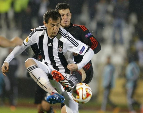 JSL: Partizanu bod na "oranici"