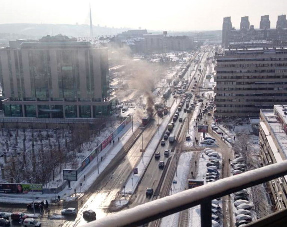Beograd: Zapalio se autobus