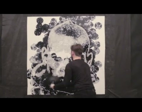 Video: Neviđeno - portret Balotelija s loptom!