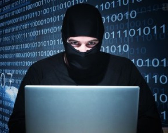 Хакери "објавили рат" порталима Додиковог режима