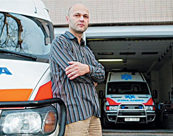 "НАТО је злочиначка организација"