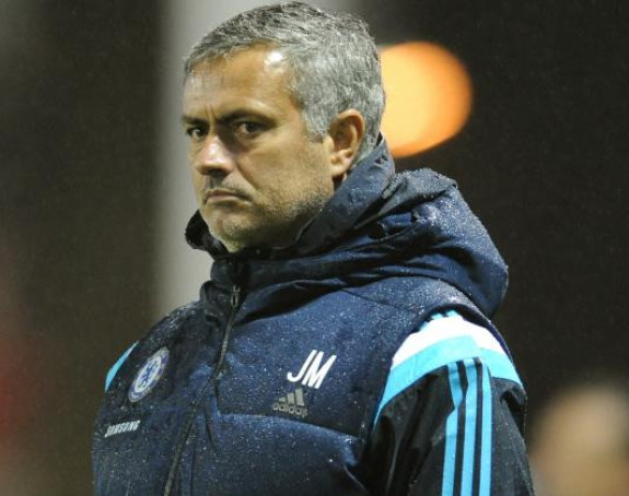 Мурињо продаје Ширлеа и Салаха