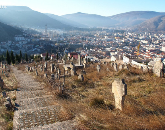 Mostar: Pravoslavno groblje urušava klizište