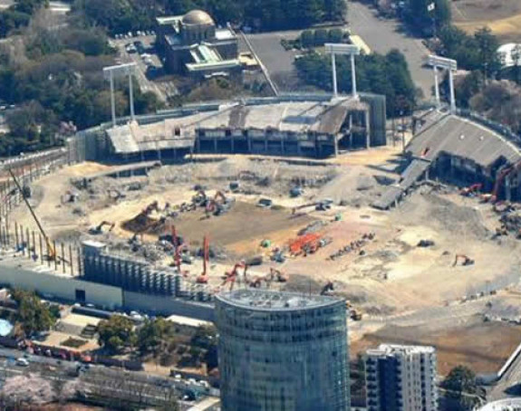 Srušen ''Zvezdin stadion'' u Tokiju!