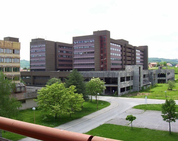 Ubio se skočivši sa 4. sprata Kliničkog centra