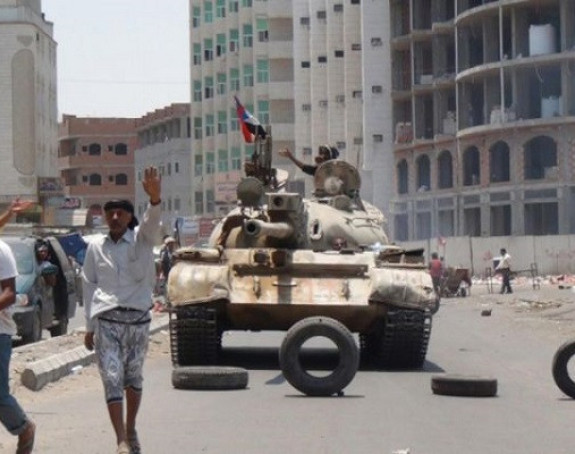 Najmanje 80 mrtvih u jemenskoj luci Aden