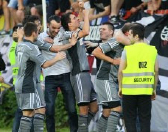 ЈСЛ: Партизан шампион, пораз Звезде, угрожено 2. мјесто!