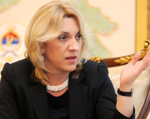 Raspoložena za raspravu o snimku