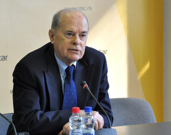 Pritisci da srpski zvaničnici dođu u Srebrenicu