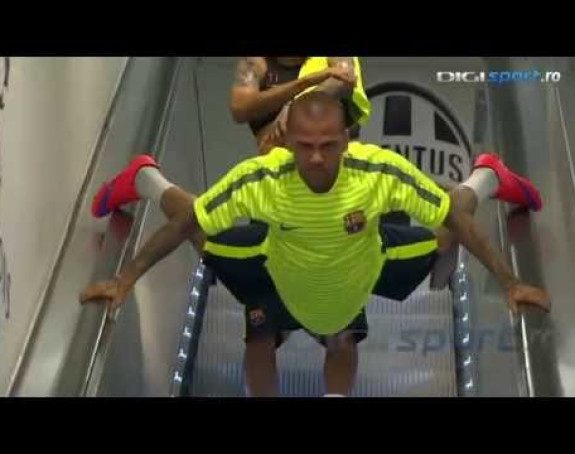 Video: Dani Alves ''koji nikako da odraste'' hoće u Milan kod Mihe!