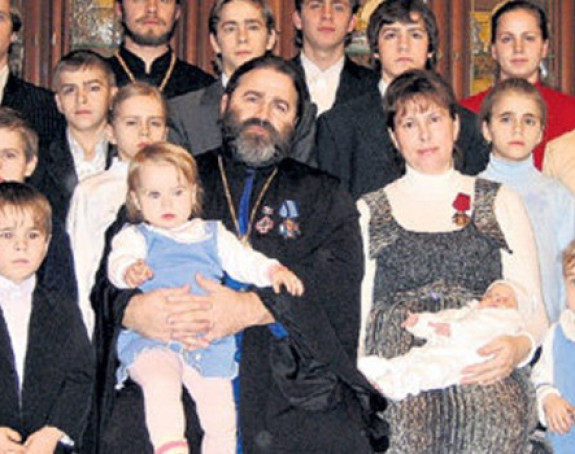 Православни свештеник који има 18 дјеце!
