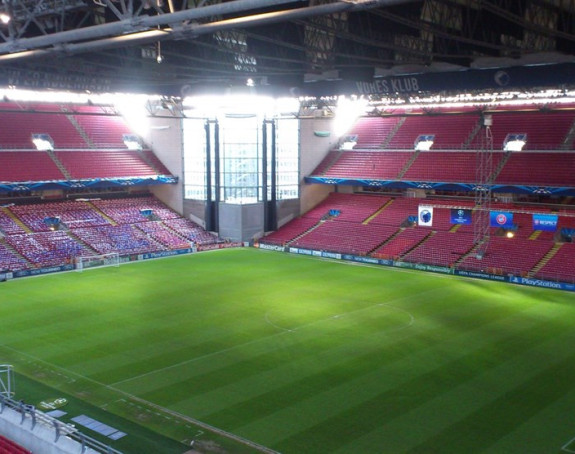 Srbi se okupljaju, ali...Hoće li moći da uđu na stadion?!