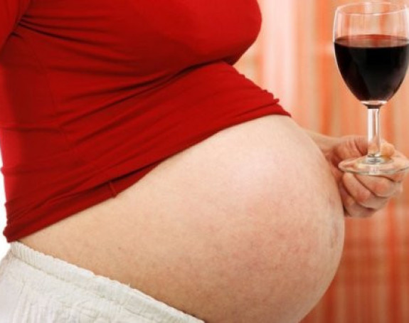 Alkohol štetan već u najranijoj fazi trudnoće