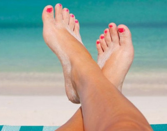 Zdravi nokti spremni za plažu