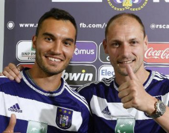 Обрадовћ представљен у Андерлехту