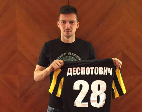 Despotović predstavljen u Kairatu!