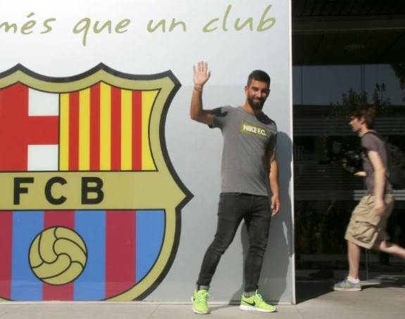 Arda sleteo u Barselonu i obišao Kamp Nou!