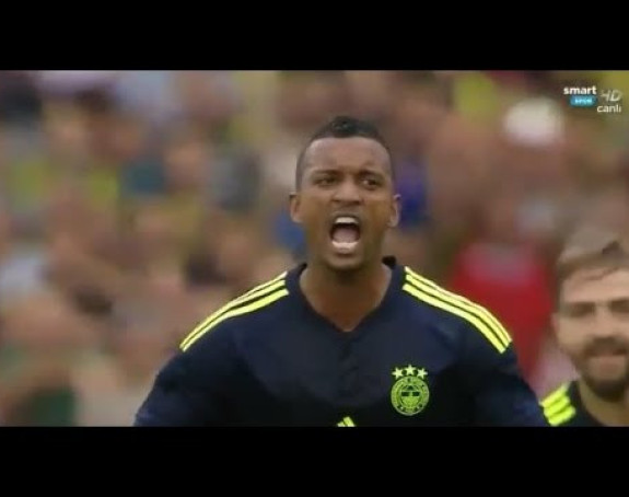 Видео: Какав деби Нанија за Фенер!