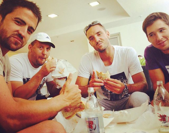 Roštilj za srećan put u Argentinu!