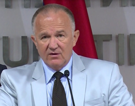 Dug ERS 830 miliona - pad akcija na berzi