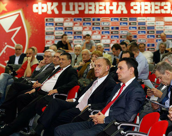 Скупштина Звезде: Смањићемо дуг до краја године!