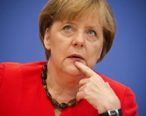 Merkel ne oprašta dugove Grčkoj