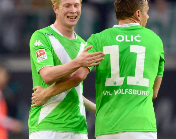 Najbolji igrač Bundeslige razmišlja o ponudama PSŽ-a i Sitija!