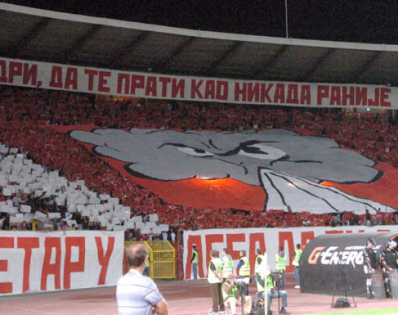 Najzad se oglasile i ''Delije'': Ako neko voli Zvezdu, to smo mi!