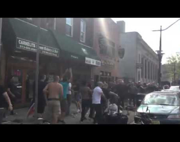 Видео: Каква ''шорка'' у Њујорку!