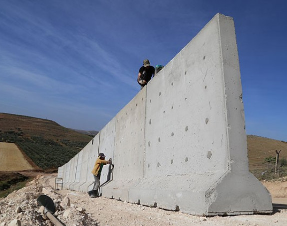 Počela izgradnja betonskog zida