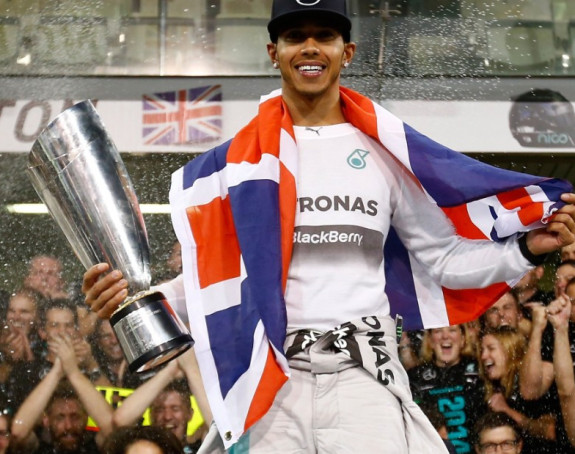 Hamilton: Rano je da maštam o tituli!