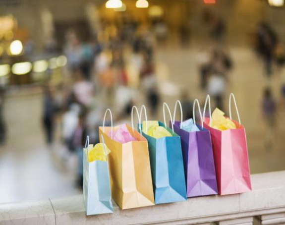 Srbi idu u Mađarsku po hranu i kućne aparate