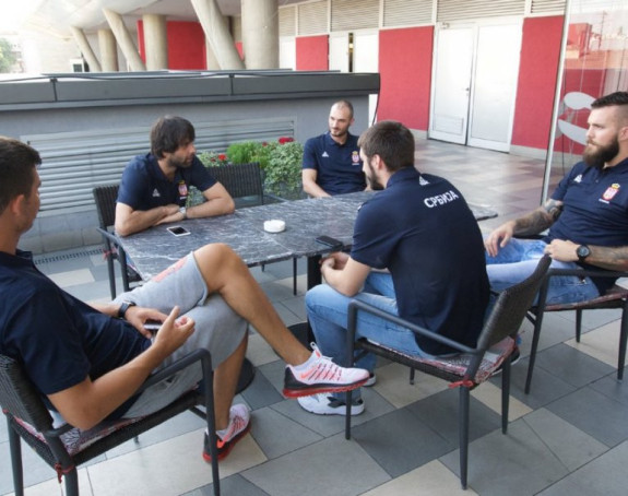 Кошаркаше Србије дочекале неспремне собе у Берлину!