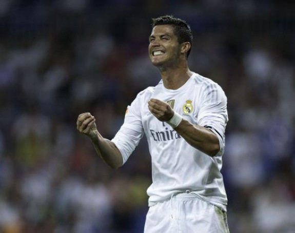 Ronaldo po ‘'tvitu'’ zarađuje 230.366 evra!