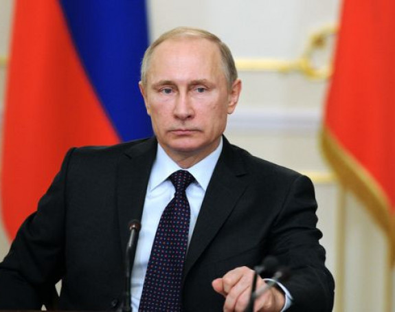 Putin: Neće nas liječiti lijekovi sa Zapada