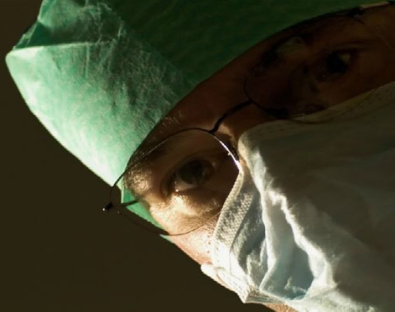 Prvu transplantaciju glave obaviće u Kini