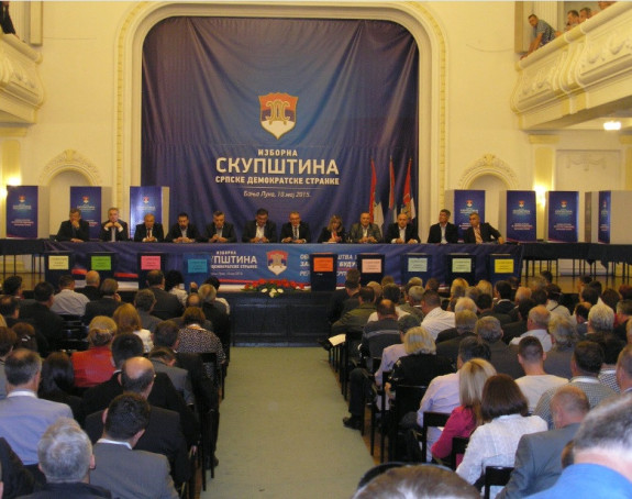 Dodik plaća poslanike da bi srušio SDS