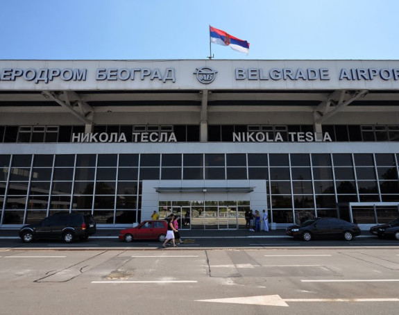 Avion za Minhen vraćen zbog ptice!