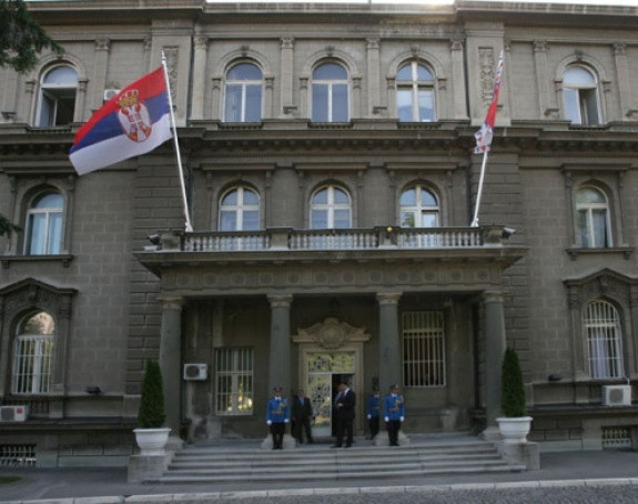 Nikolić: Podržavam Vladu Srbije