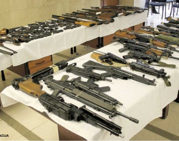 Полицајац из Бањалуке трговао оружјем