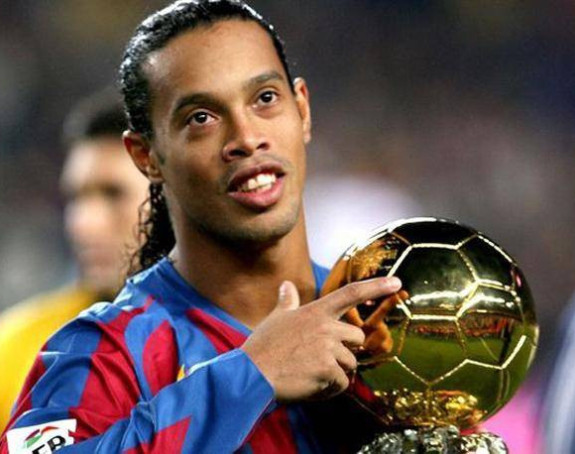 Ronaldinjo završava karijeru?!