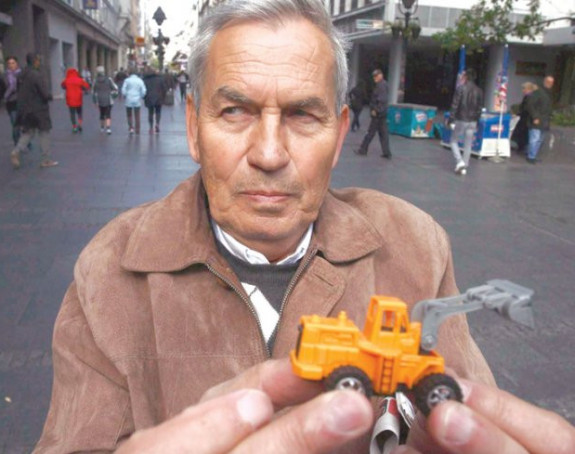 Ni Džou bageristi više nije do revolucije