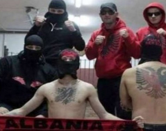 Екстремисти пријете српским фудбалерима