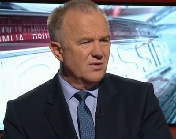 Dodik svojim nastupom pravi rijaliti šou