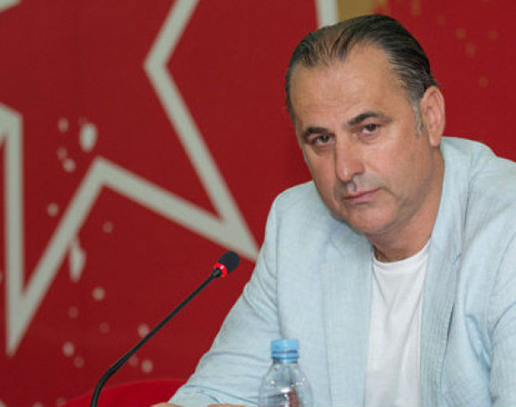 Grof pred Vošu o Farmi, rekordu, Stoletu...