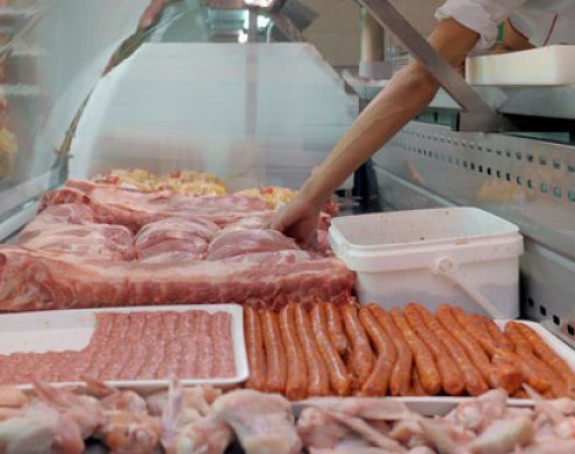 Na rafovima hrana bez važeće deklaracije