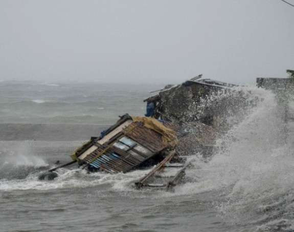 Filipini: Tajfun odnio desetine života