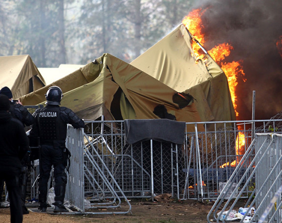 Požar u izbjegličkom kampu u Brežicama