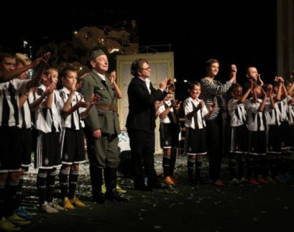 LE - video: Pozorišni spektakl čeka navijače pred Bilbao!