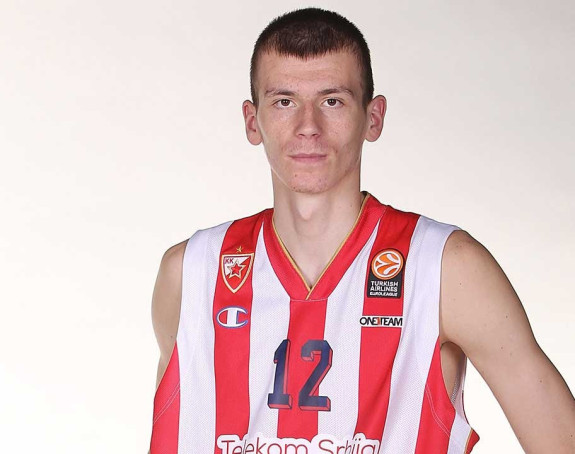 Ko je mladi Simanić, jedina svijetla tačka Zvezde u Madridu?
